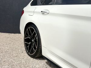 BMW 5 Series 2.0 Diesel G31 Touring M Sport - Image 4