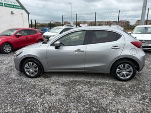 MAZDA DEMIO 1.3 AUTO *FR\REAR PARKING SENSORS* - Image 2