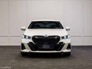2024 BMW i5 eDrive40 M-Sport - Image 2