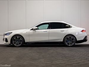2024 BMW i5 eDrive40 M-Sport - Image 3