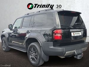 Toyota Land Cruiser ** HEATED / COOLING SEATS ** 2 - Image 3