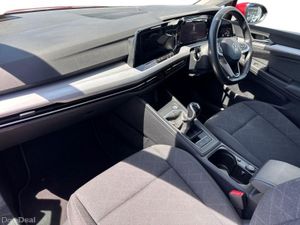 Volkswagen Golf 1.0 TSI 110HP Life - Image 3