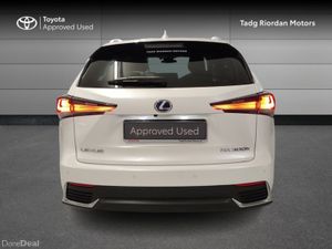 Lexus NX NX 300h FWD Dynamic (Car Play std) - Image 4