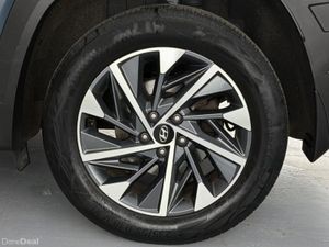 Hyundai Tucson Executive Plus 5DR - Image 3