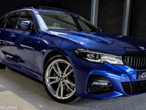 🔥 2021 BMW 330e M-Sport //  Panoramic Sunroof// - Image 2