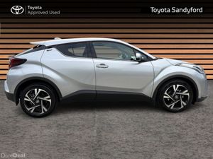 Toyota C-HR HYBRID SPORT // REAR CAMERA // BLUETOO - Image 3