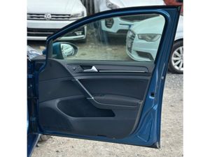 Volkswagen Golf 1.4L Petrol TSI Highline Leather E - Image 4