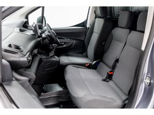 Peugeot Partner Pro Plus 1.5 Diesel 100HP 650Kg - Image 4