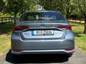 Toyota Corolla 1.8 Hybrid Luna Sport Saloon 3YearW - Image 4