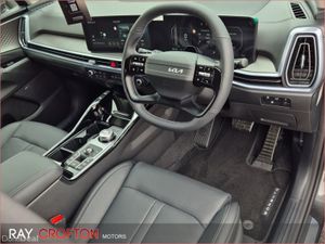 Kia Sorento 1.6 PHEV *3.9% APR* - Image 3