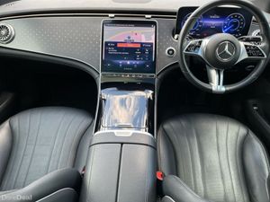 Mercedes-Benz EQE 300 Electric Art Saloon **Twin S - Image 4