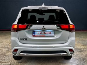 Mitsubishi Outlander 2.4 PHEV AUTOMATIC SUV - HIGH - Image 4