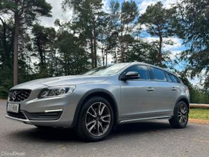 171 Volvo V60 CROSS COUNTRY Auto ⭐️⭐️⭐️ - Image 3