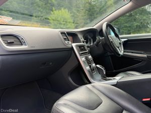 171 Volvo V60 CROSS COUNTRY Auto ⭐️⭐️⭐️ - Image 4