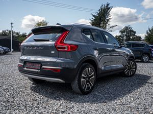 2021 Volvo XC40 Hybrid/FSH/1 Owner/1yr Warranty - Image 3