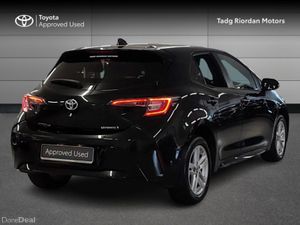 Toyota Corolla HYBRID LUNA - Image 2