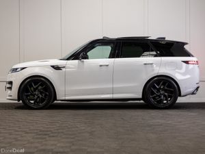 2023 Range Rover Sport P440e Dynamic SE - Image 3