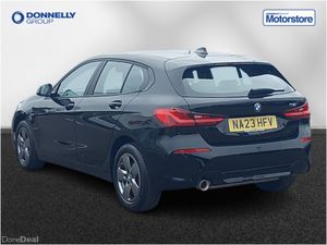 BMW 1 Series Hatchback SE - Image 3