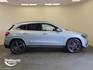 Mercedes-Benz GLA Class GLA 200 AMG LINE EXECUTIVE - Image 4