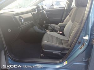 Toyota Auris 1.4 D-4D (90) 5Dr Luna - Image 4