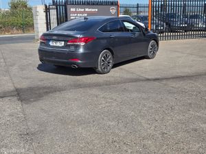 Hyundai i40 EXECUTIVE 1.7L Diesel - Image 3