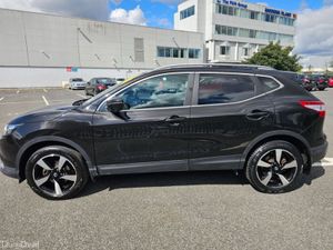 Nissan Qashqai 1.2 PETROL, PREMIUM MODEL, LEATHER, - Image 3