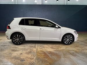 Volkswagen Golf 1.4 TSI AUTOMATIC HIGH LINE TECH E - Image 2