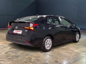 Toyota Prius 1.8 HYBRID AUTOMATIC - CRUISE CONTROL - Image 3