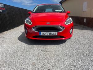 Ford Fiesta  Titanium 2017 - Image 2