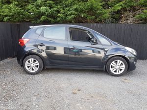 11 HYUNDAI IX20 .. NCT TODAY .. LOW KM - Image 4
