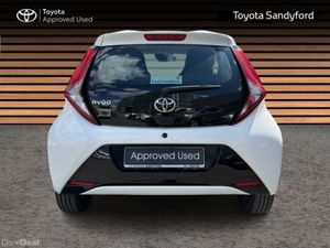 Toyota Aygo 1.0 5DR X-PLAY // REAR CAMERA // BLUET - Image 4