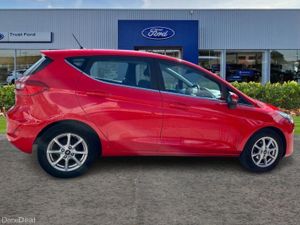 Ford Fiesta 1.1 Zetec 5dr - Image 3