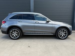 Mercedes-Benz GL-Class 300 DE AMG LINE PREMIUM + 4 - Image 4