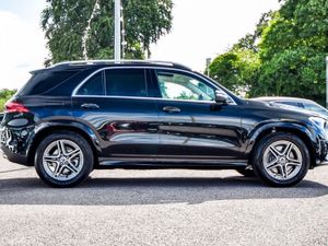 Mercedes-Benz GLE 350de AMG 4Matic Pan Roof NEW 26 - Image 4
