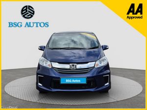 2015 HONDA FREED 1.5 HYBRID *6 SEATER* AUTOMATIC - Image 3