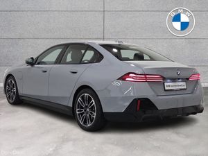 BMW 5-Series 530e M Sport Saloon - Image 3