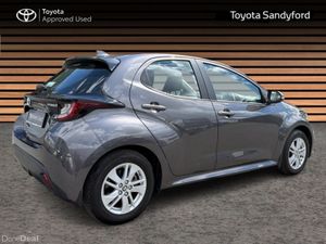 Toyota Yaris HYBRID LUNA // REAR CAMERA // TOYOTA - Image 2