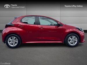 Toyota Yaris YARIS HYBRID LUNA - Image 3