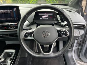 Volkswagen ID.4 PURE LIFE 52KWH // DIAMOND CUT ALL - Image 4