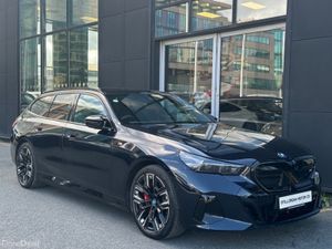 BMW i5 M60 Touring xDrive M-Sport Pro Auto EV - Image 4