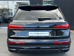 Audi Q7 Black Edition S-Line TFSi-e Quattro Auto ( - Image 3