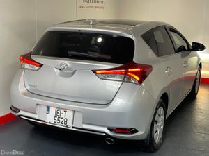 Toyota Auris DBA-NRE185H 5DR AUTO - Image 3