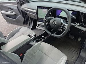 Renault Scenic E-Tech 600KMS (Top Spec) E-tech ICO - Image 3