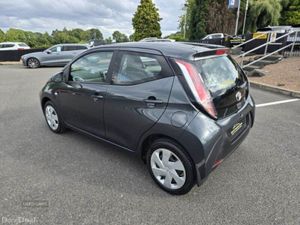 Toyota Aygo X Play - Image 3