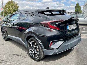 Toyota C-HR 2017 Hybrid Automatic - Image 4