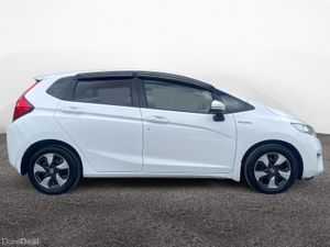 Honda Fit 2015 - 1.5L Petrol/Hybrid White - Image 2