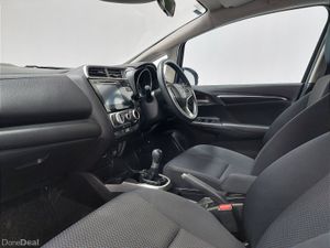 Honda Jazz Hatchback SE - Image 2
