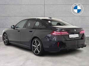 BMW i5 eDrive40 M Sport Pro Saloon - Image 3