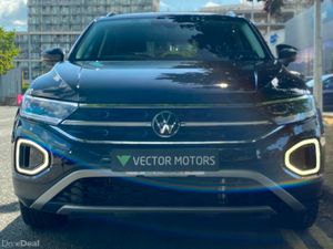 Volkswagen T-Roc 2.0 TDI STYLE AUTO 12 MONTH WARRA - Image 3