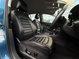 Volkswagen Golf LEATHER ( 152 REG ) FULL LEATHER H - Image 2